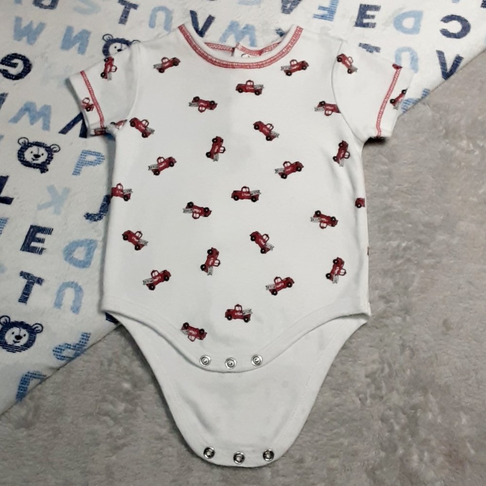 $1 | 3-6m | Vitamins | "Vehicle" Bodysuit/Onesie